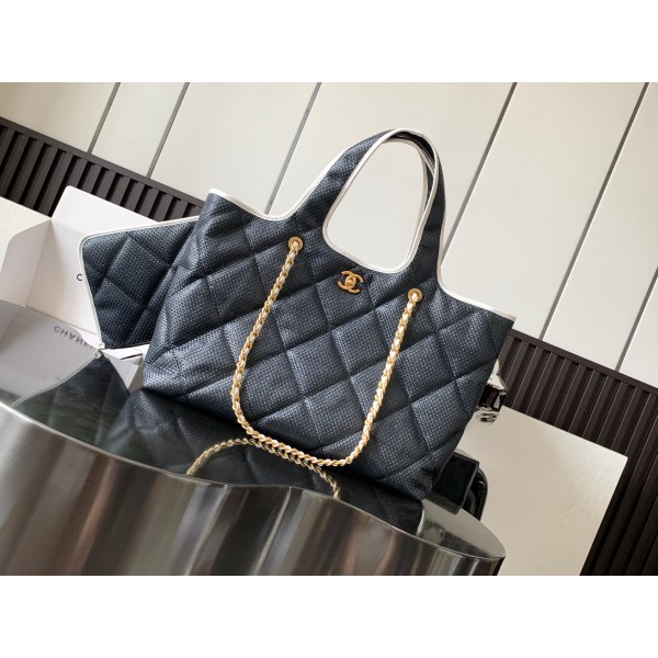 CHANEL 23A New Beach Bag Model: 3939